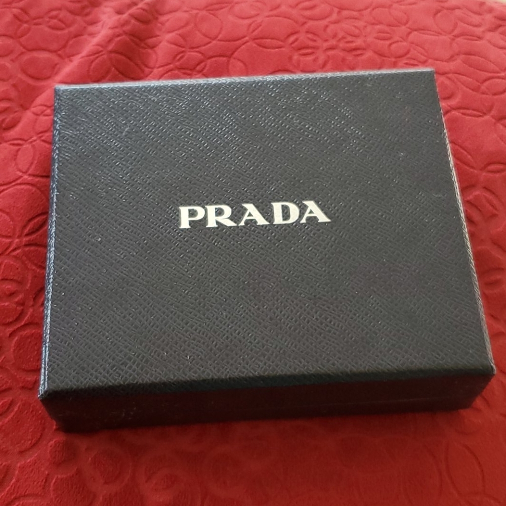 Prada  box